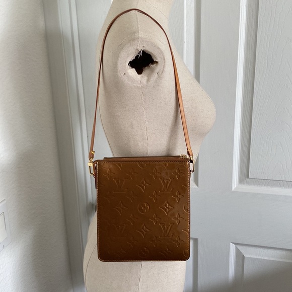 Louis Vuitton Monogram Vernis Mott Bag - Picture 3 of 9